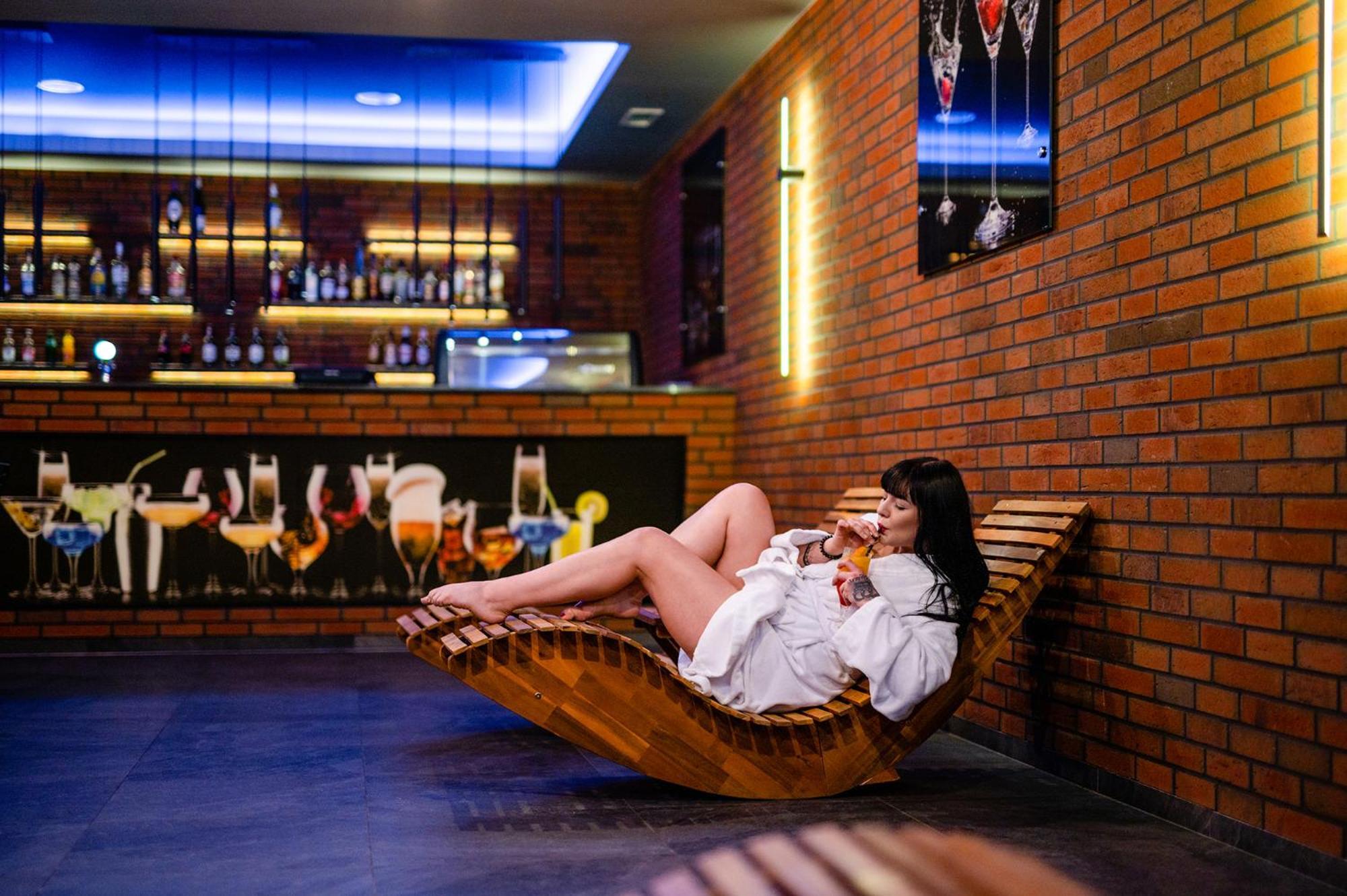 Hotel Alhar ルブリニェツ エクステリア 写真