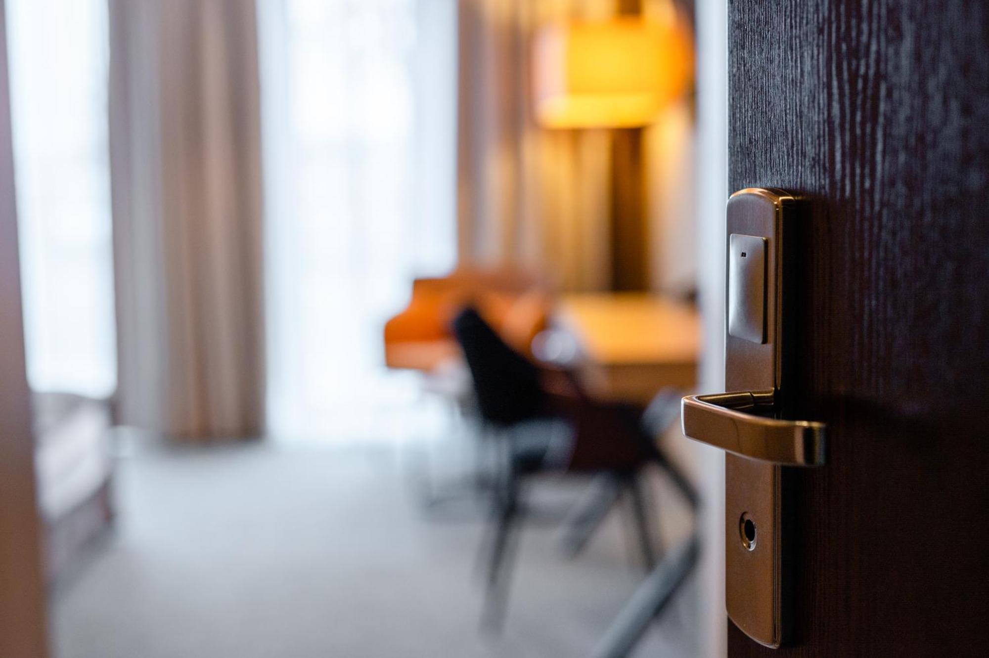 Hotel Alhar ルブリニェツ エクステリア 写真